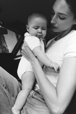 ZARA БОДИ С ВЫШИВКОЙ НА ВОРОТНИКЕ, ЖЕЛТОВАТО-БЕЛЫЙ