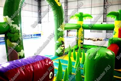 Коммерческий надувной батут "Джунгли малый со скалодромом"