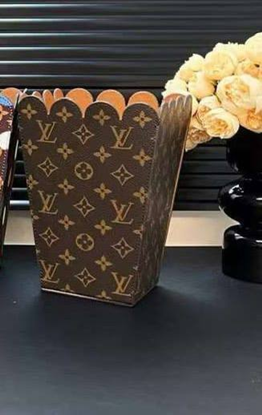 Кашпо Louis Vuitton