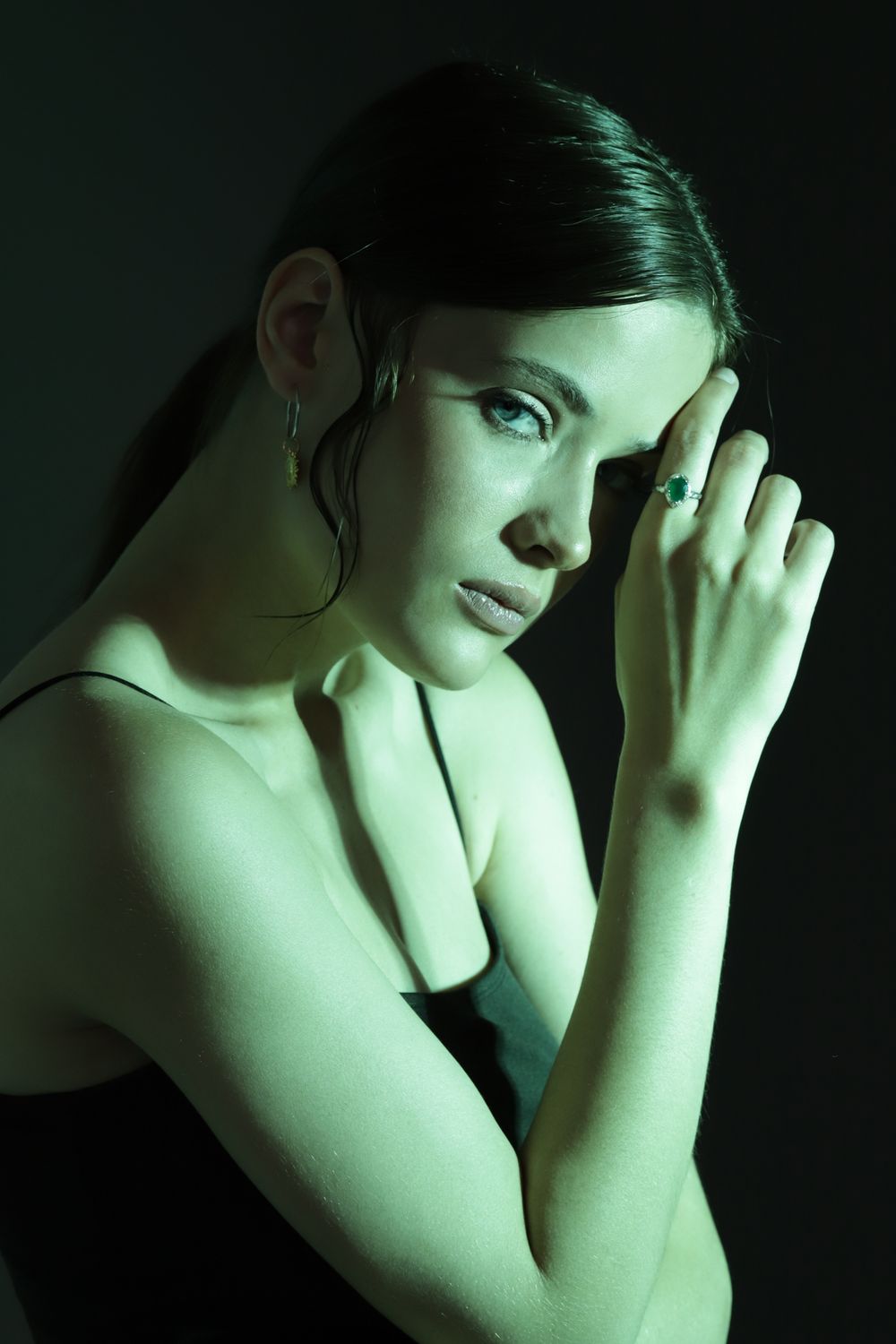 Кольцо Crystal Drop с зелёным агатом