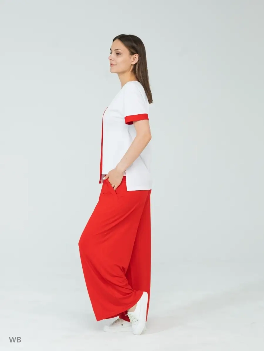 Костюм трикотажный оверсайз с широкими брюками