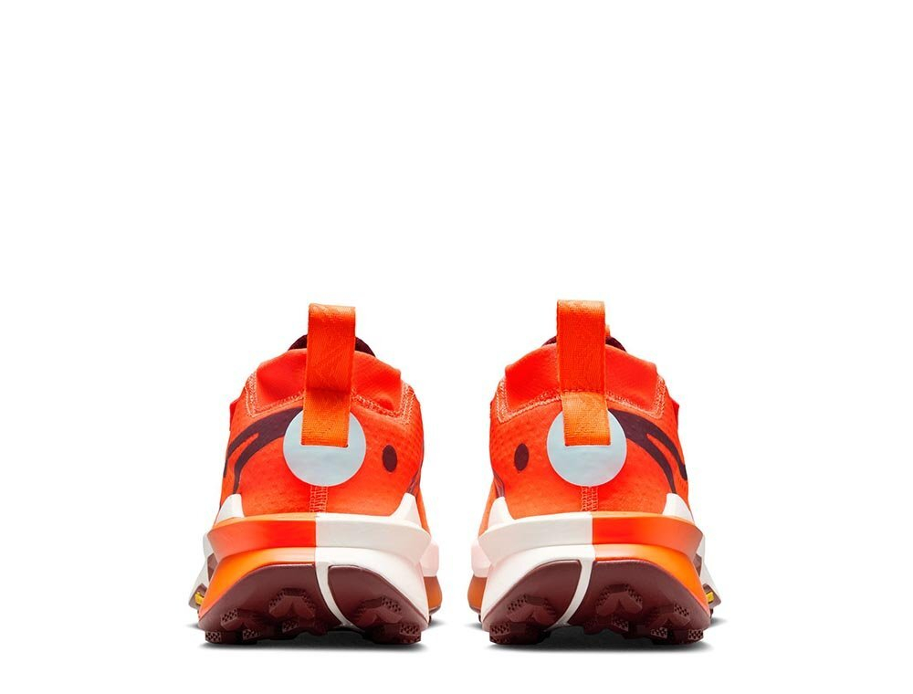 Кроссовки для бега женские Nike Zegama Trail 2 W Оранжевые