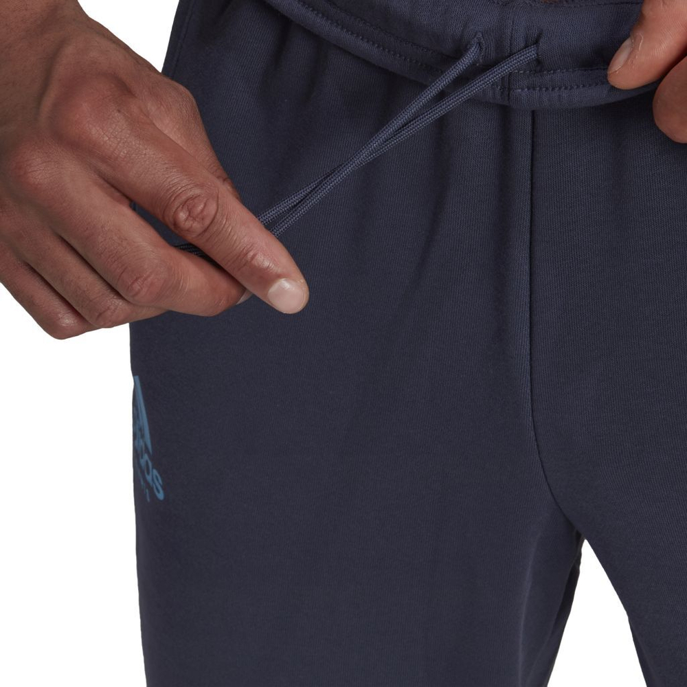 Теннисные брюки Adidas Category Graphic Pant M - shadow navy/app sky rush
