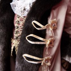 Кукла коллекционная Бульдог Граф Потемкин