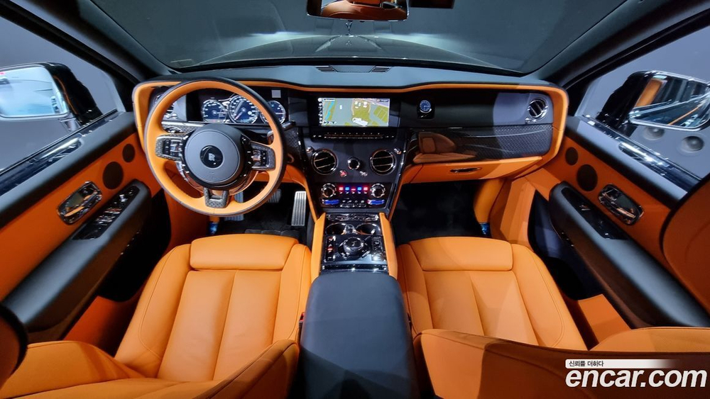 Rolls-Royce Cullinan 6.7 V12 Черный Badge (04.2023)