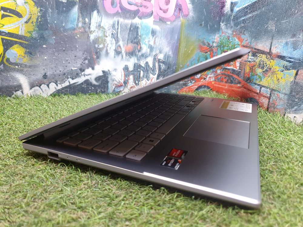 Ноутбук ASUS Ryzen 3 /8Gb/FHD/Vivobook Go 15 E1504F E1504FA-BQ092
