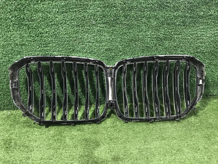 Решетка радиатора BMW X5 G05 (2018-2023)