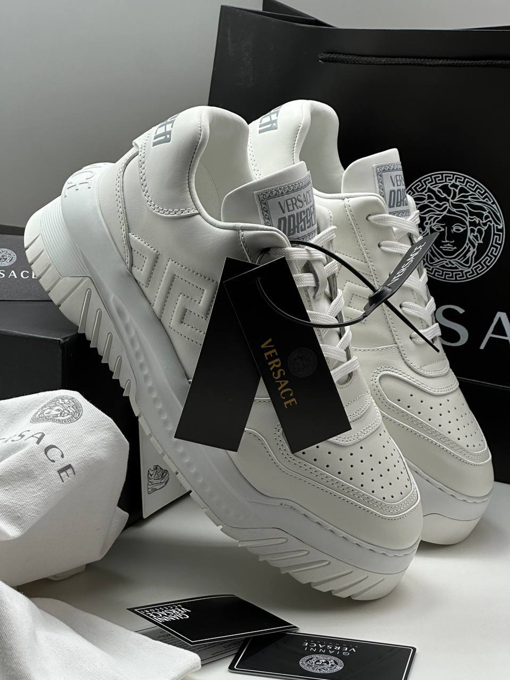 Кроссовки Versace