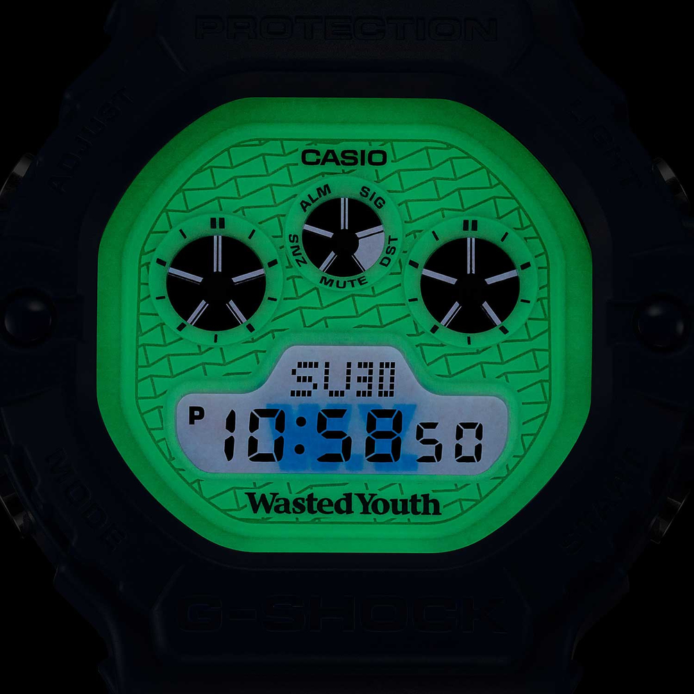 Часы Casio DW-5900WY-2