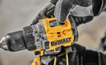 Дрель-шуруповерт аккумуляторная DeWALT DCD 800 E2T DCD800E2T-QW
