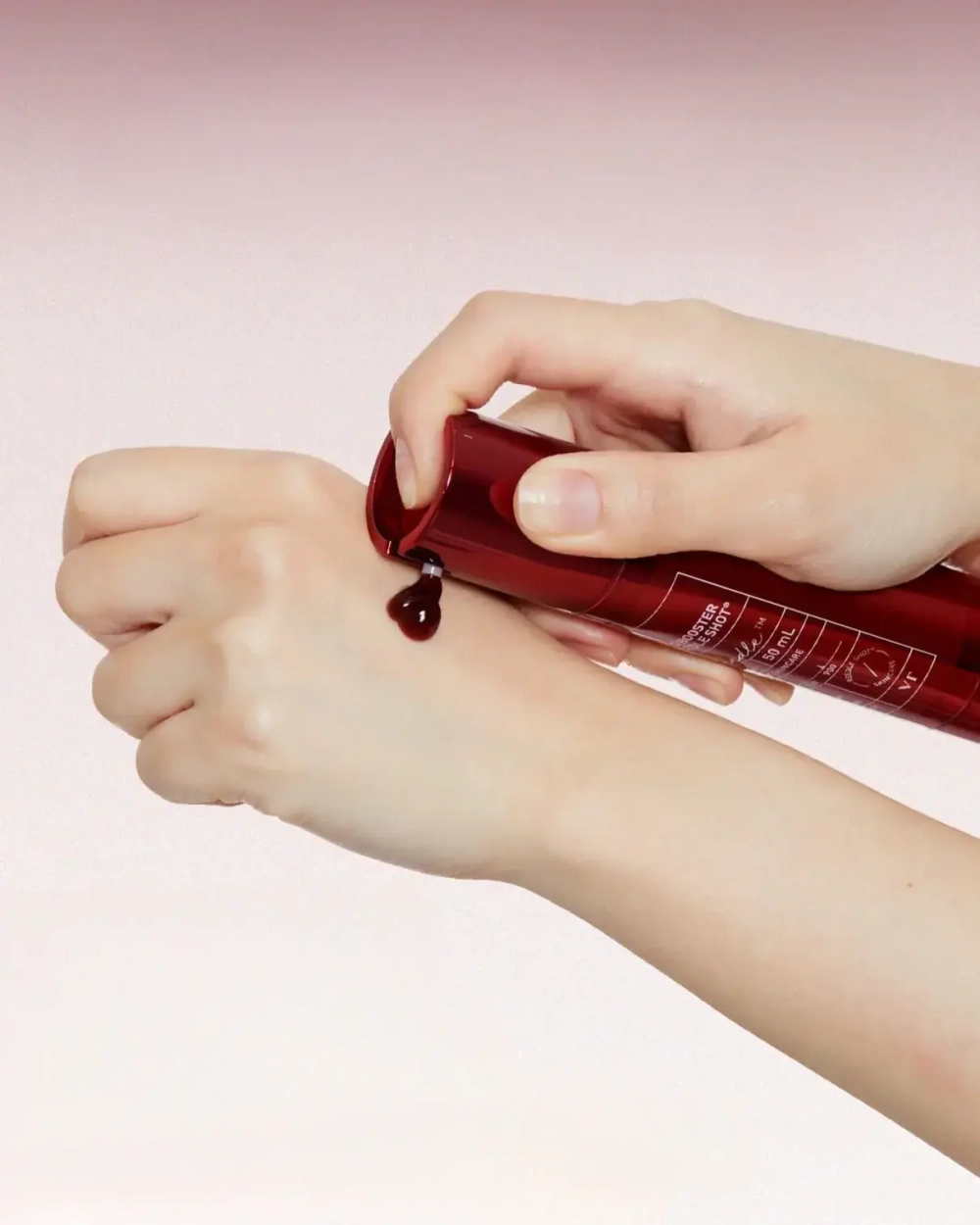 VT Cosmetics Red Booster Reedle Shot 100 антиоксидантная бустер-сыворотка с микроиглами