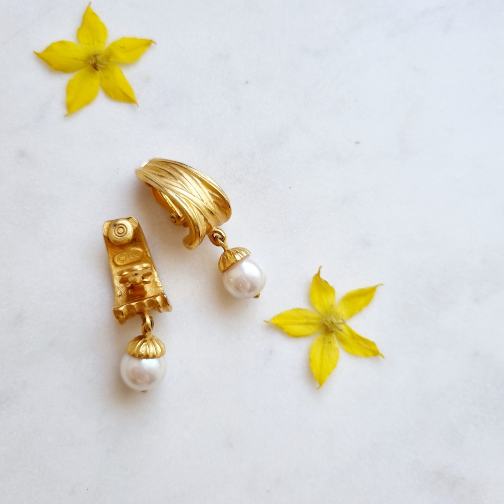 Клипсы Anne Klein с жемчужинкой