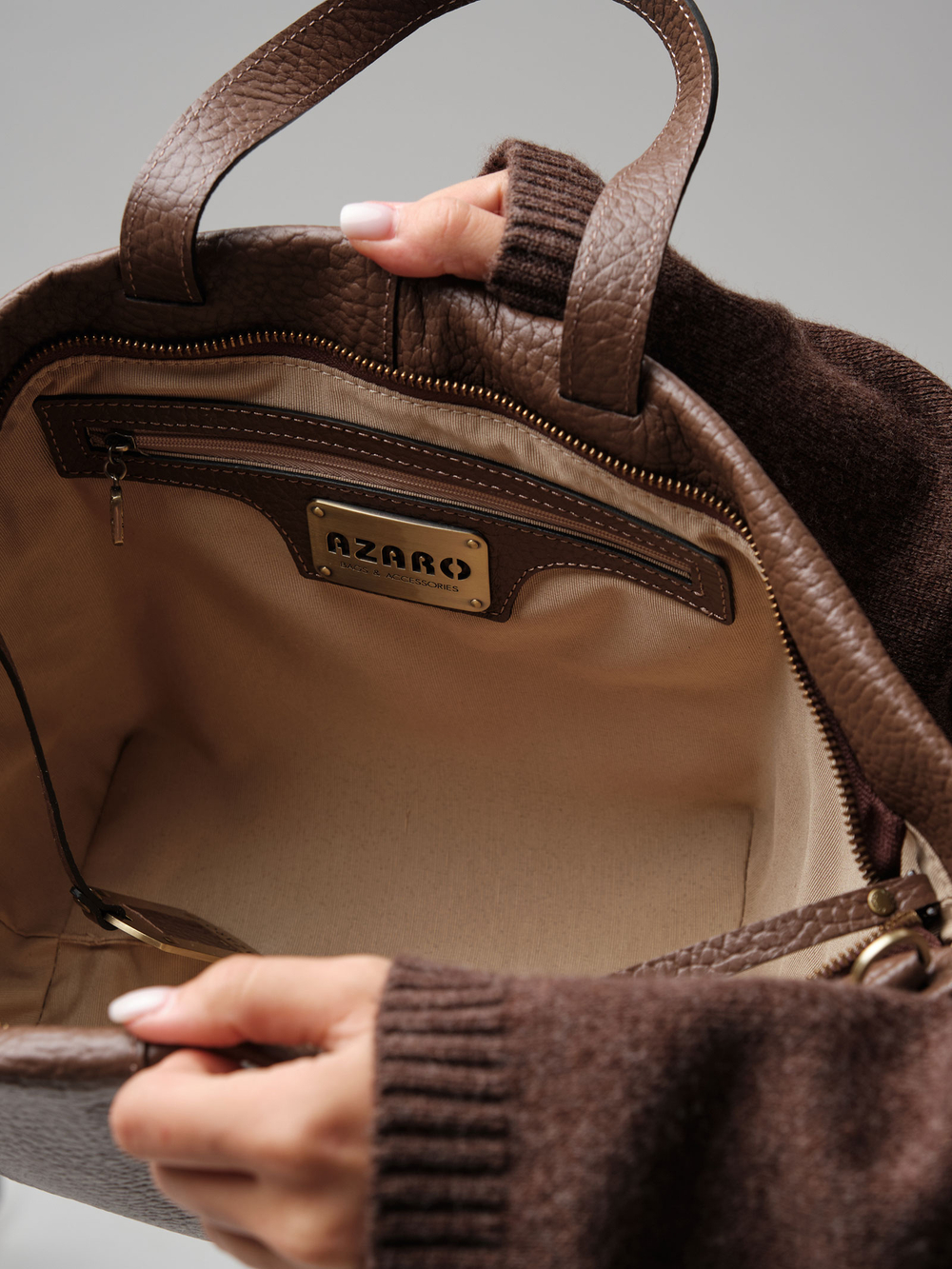Кожаная сумка Azaro 31355 коричневый какао