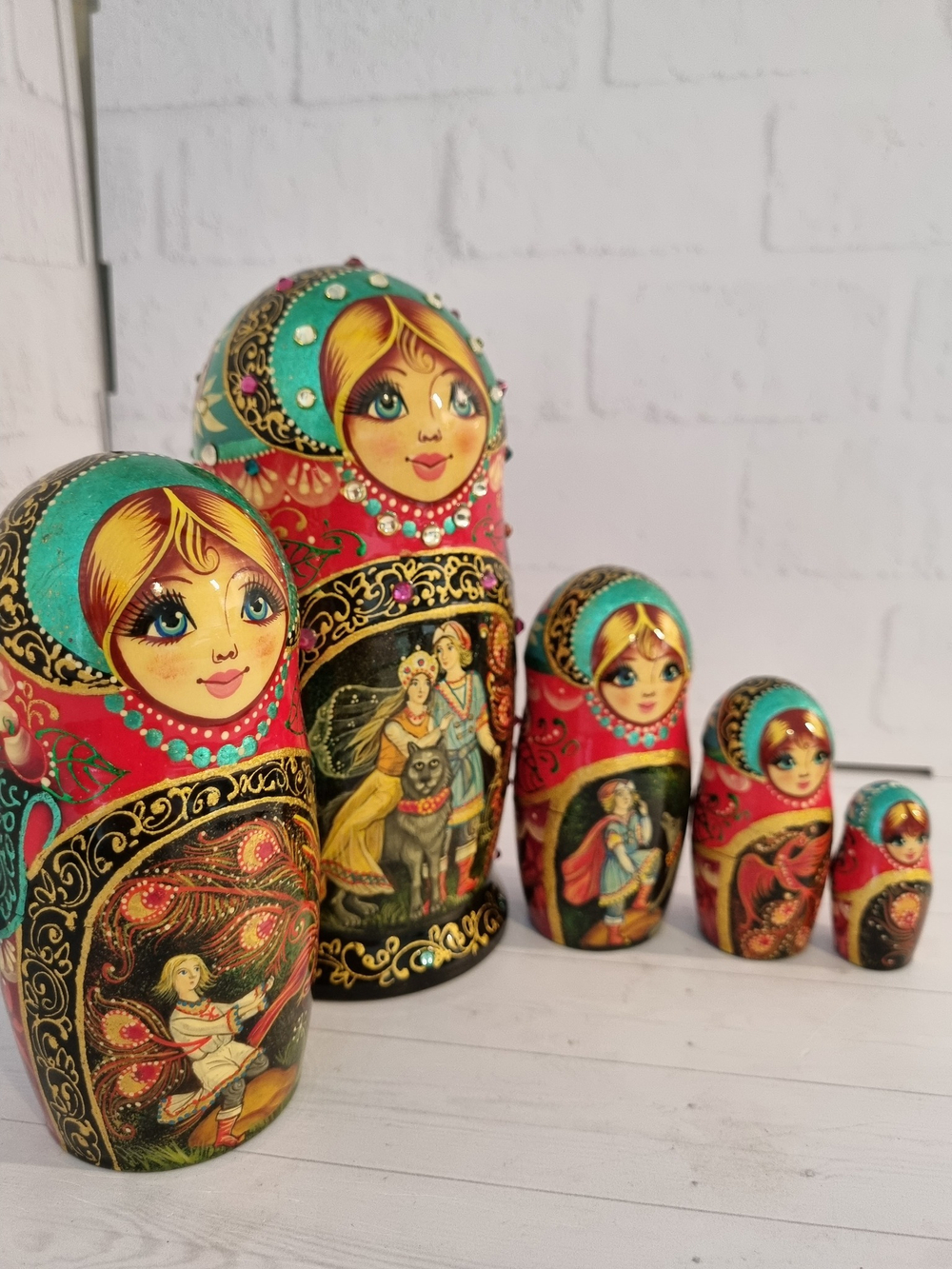 Матрешка 18см " Иван Царевич и Серый волк" 5 мест