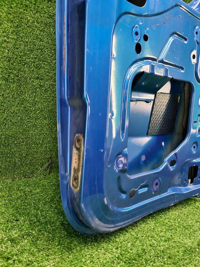 Дверь багажника правая Lada Largus (2012-н.в.)