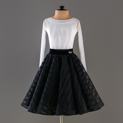 платье с аппликацией для танцев