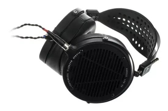 Наушники Audeze LCD-2 Classic Case