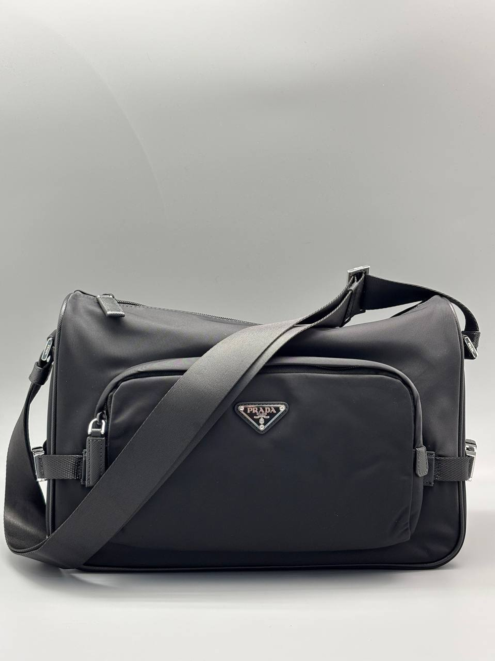 Сумка-мессенджер Prada