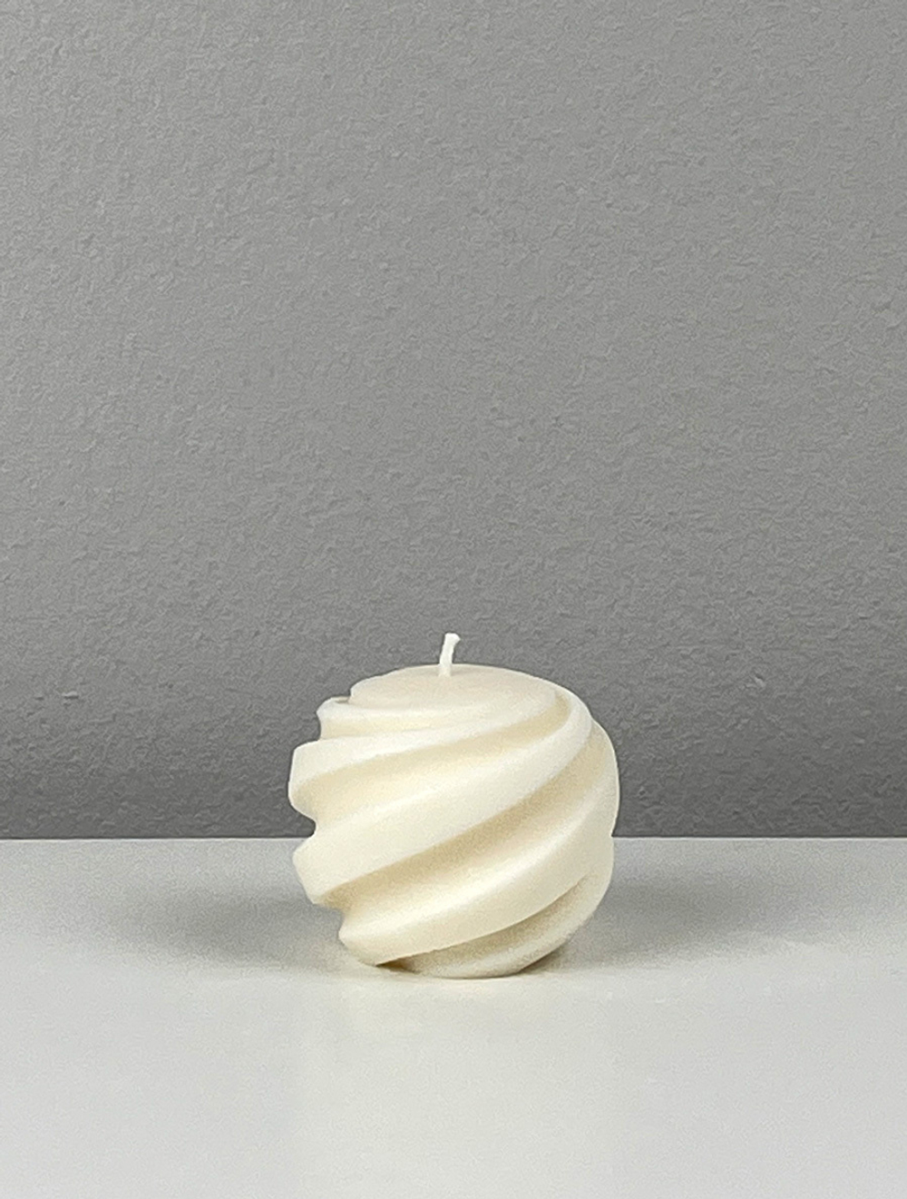 Соевая интерьерная свеча Ball spiral