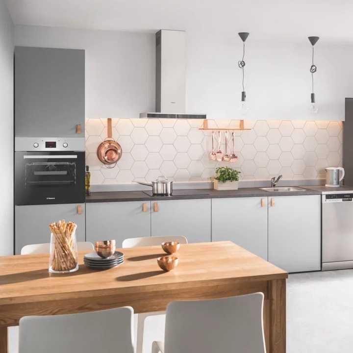 Духовой шкаф Hansa BOEI68461