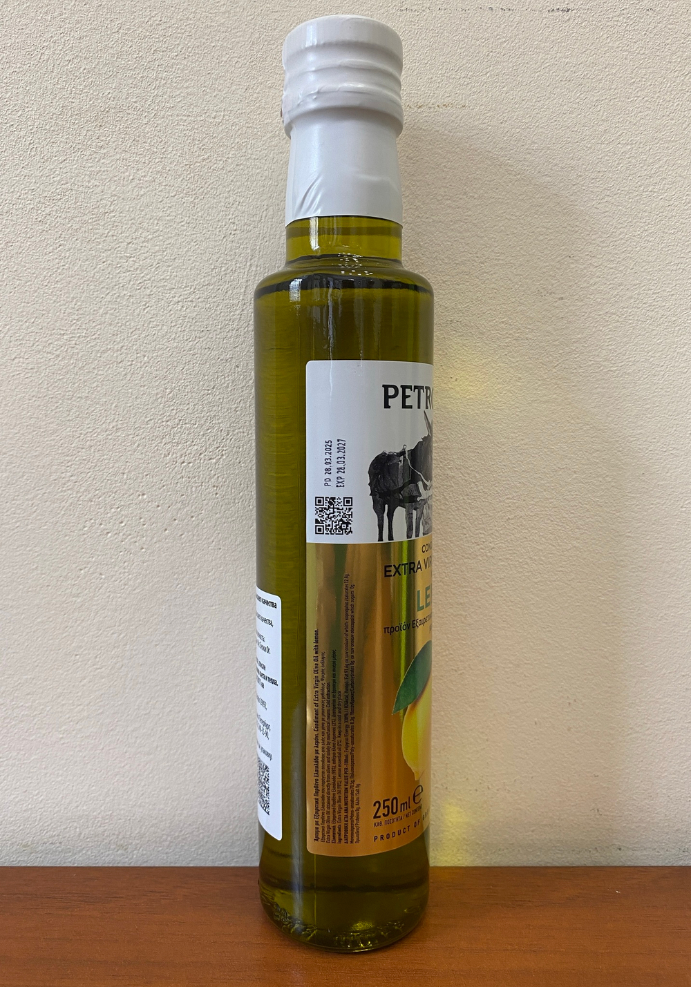 Оливковое масло Petromilos с лимоном Extra Virgin 250 мл Греция