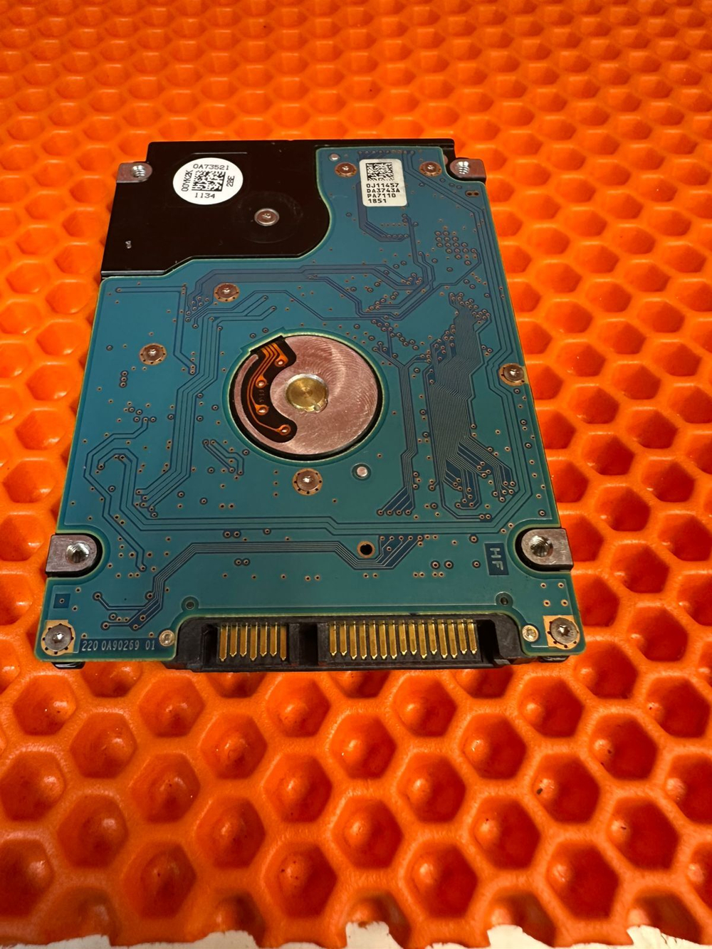 Жёсткий диск hitachi 640 gb
