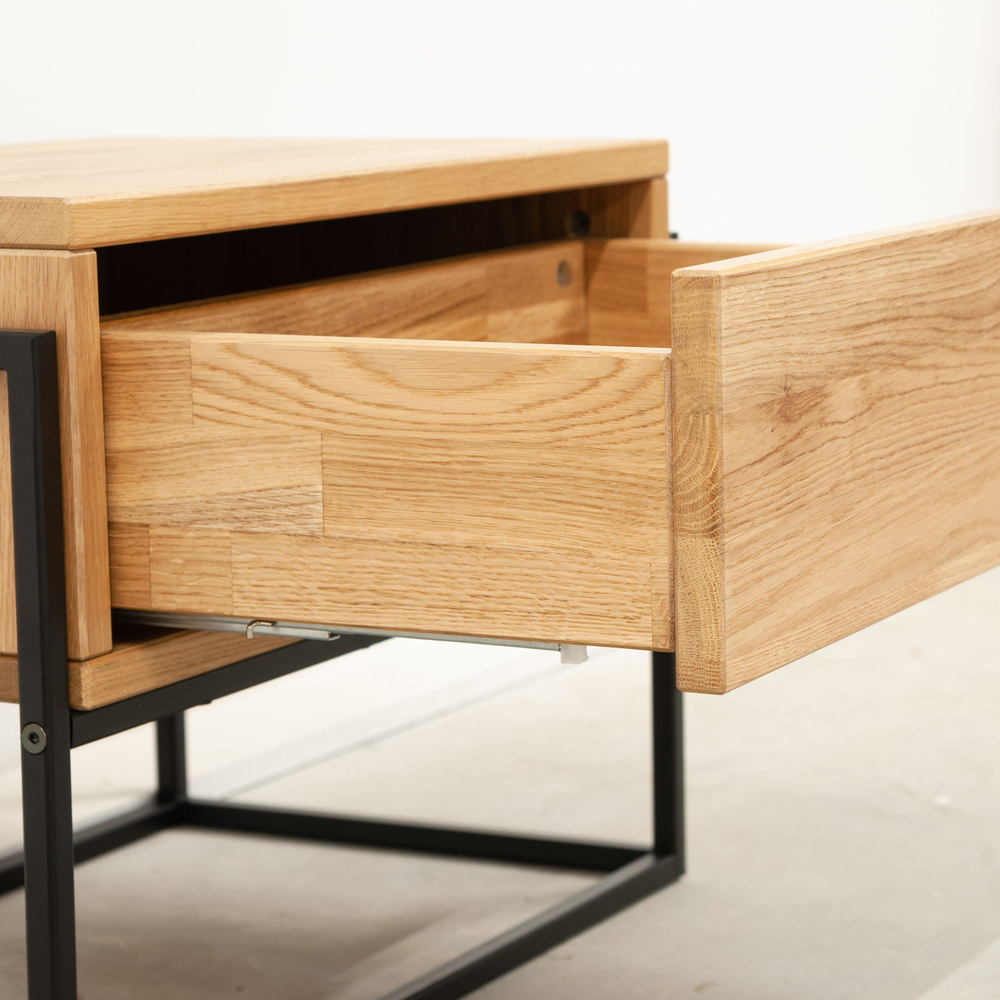 Тумба прикроватная G+K с ящиком на ножках из массива дикого дуба в стиле лофт