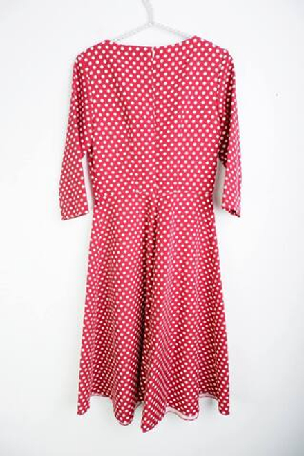 Платье Olga Gulyaeva в горох, визуально на 42 размер, новое