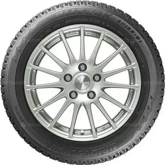 Bridgestone Blizzak Spike-01 235/45 R18 98T XL
