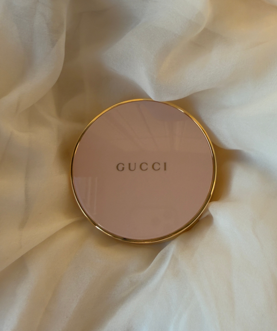 Пудра Gucci 