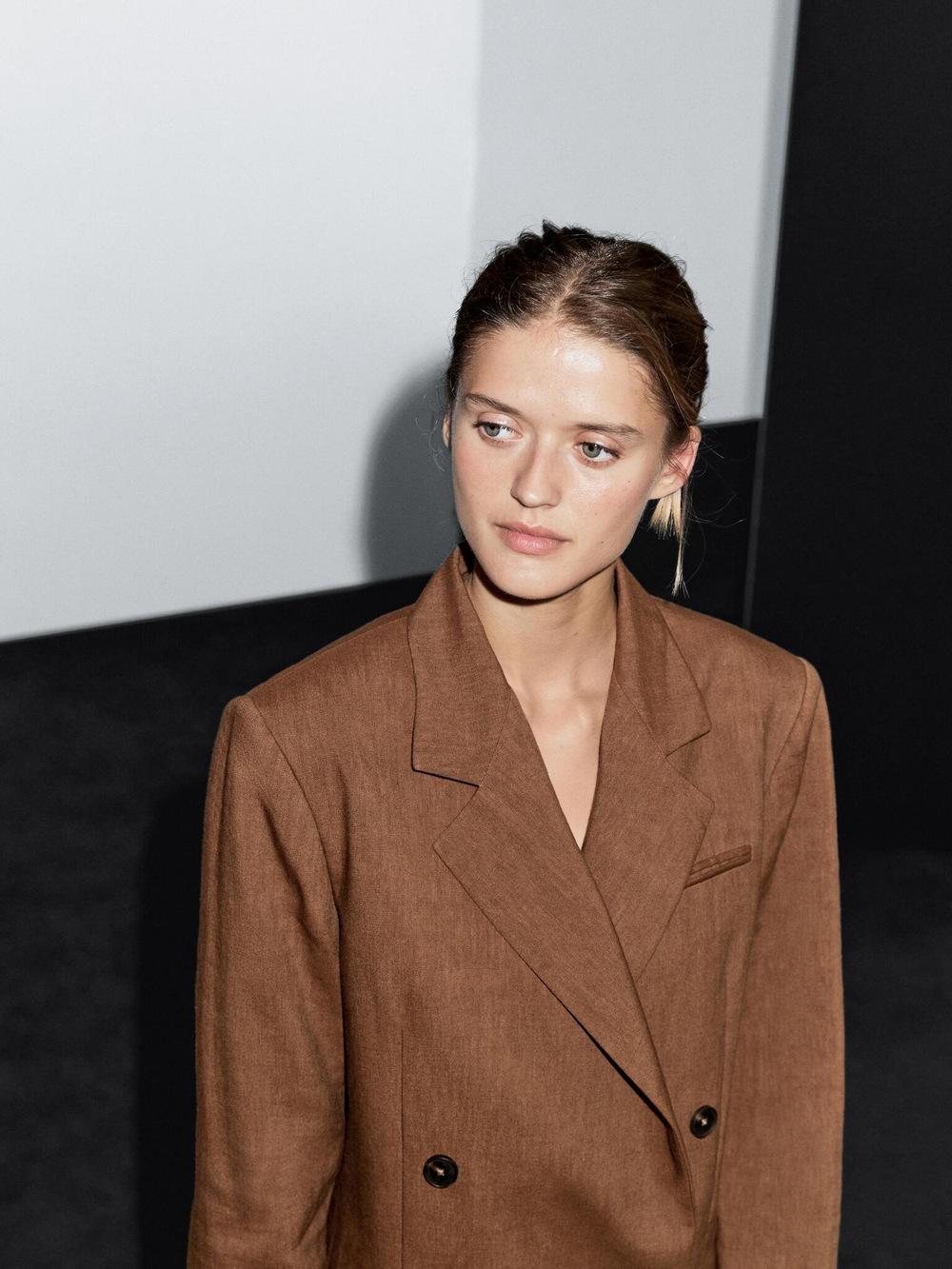 Massimo Dutti Двубортный пиджак из смесового льна, коньячный