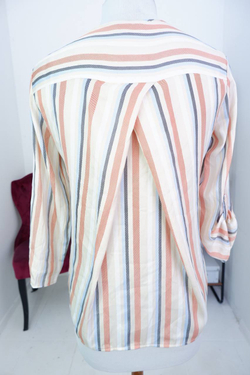 Рубашка Stradivarius свободного кроя в красивых пастельных оттенках 44 размер