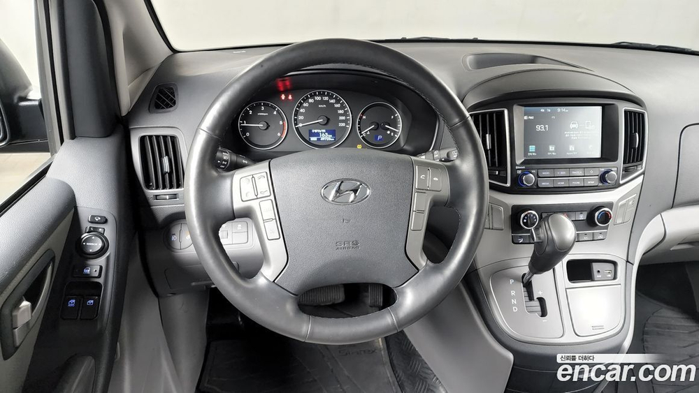 Hyundai The New Grand Starex Van 3-х местный (06.2020)