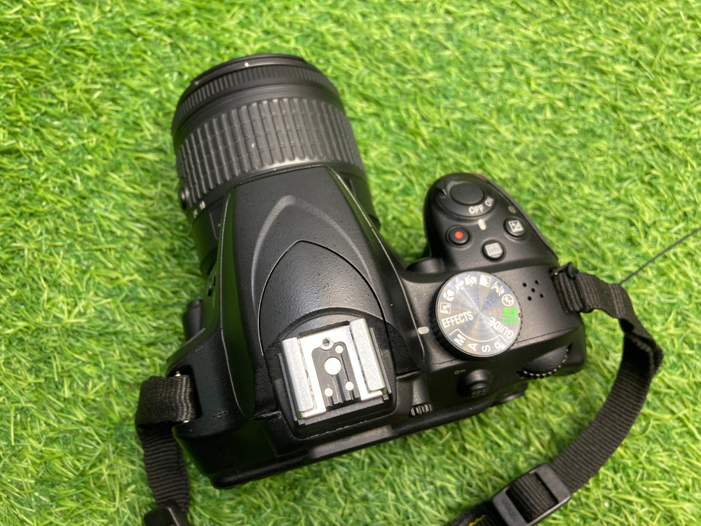 Nikon D3400 Kit AF-P DX 18-55mm G VR 67000 кадров