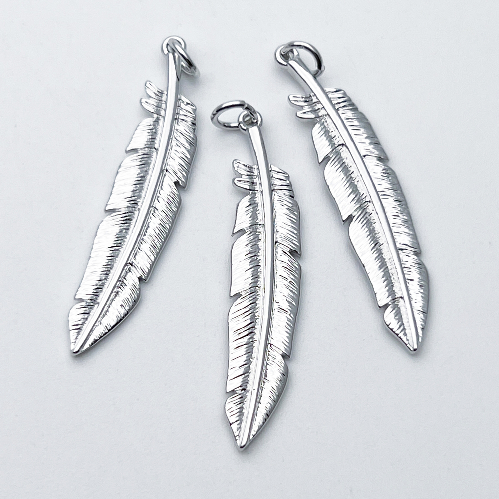 Подвеска Перо, цвет серебро (родий), размер 36*7,5, цена за 1 шт