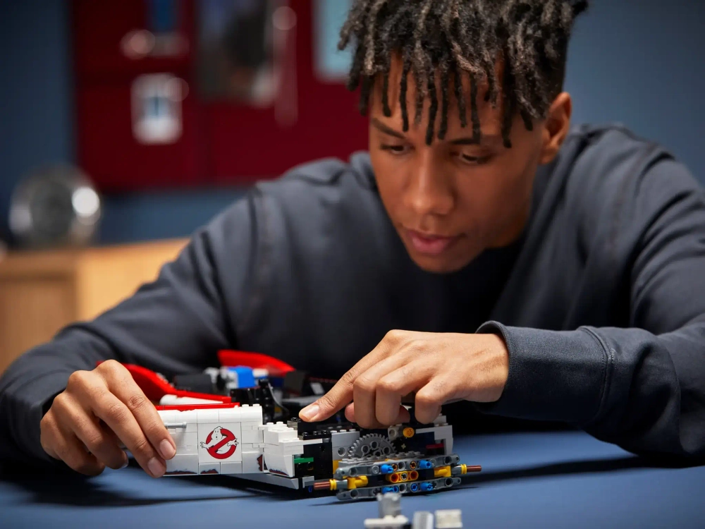 Конструктор LEGO Icons 10274 Ghostbusters ECTO-1