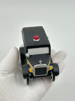 Фигурка Автомобиль скорой помощи Department 56