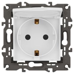 Розетка ЭРА Elegance 14-2103-01М 2P+E Schuko со шторками с крышкой, 16А-250В, белый матовый