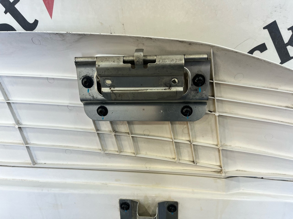 Спойлер кабины верхний 2023 г.