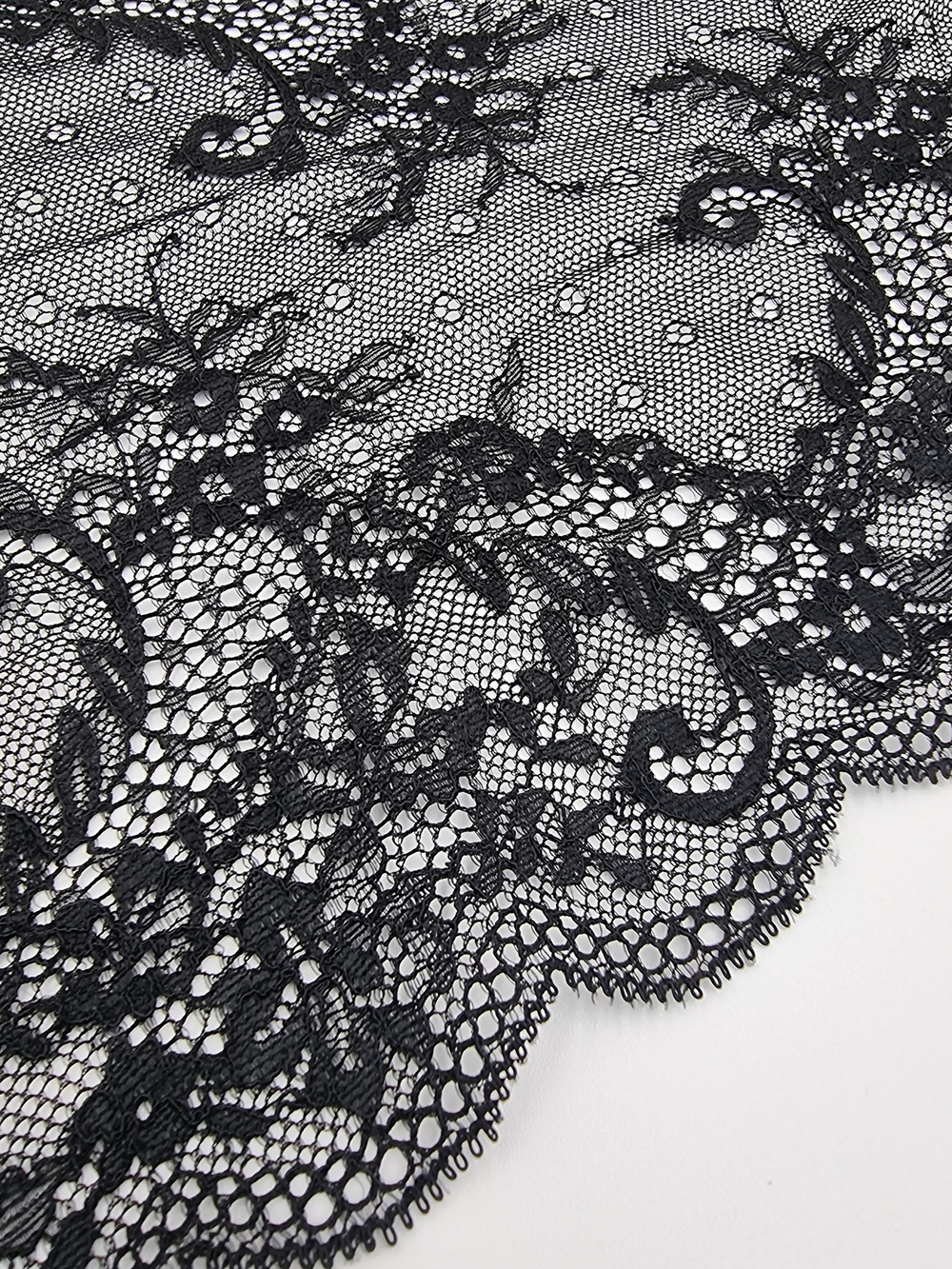 Кружево эластичное черное КС81 (22 см)