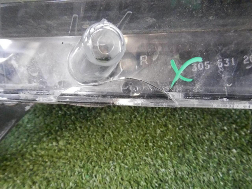 Битая Фара правая Renault Logan 2 Sandero 2 (2014-2018) галоген