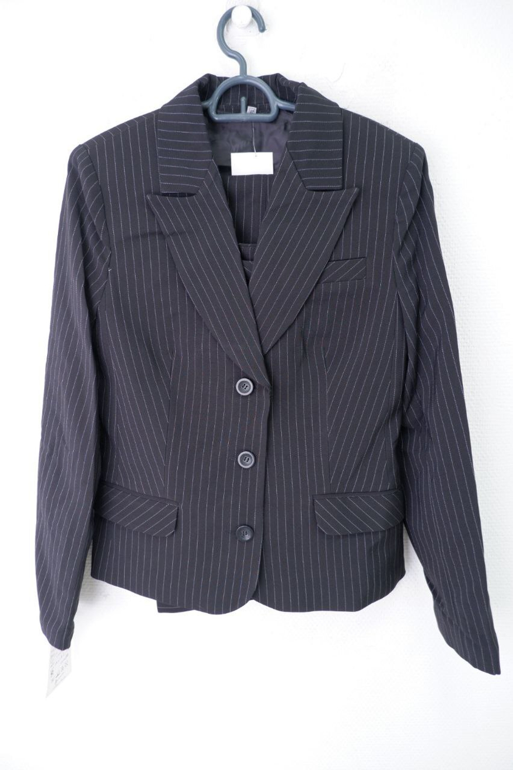 Костюм практичный на 14 лет, новый