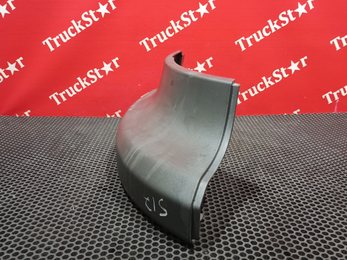 Накладка фары левой