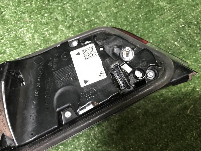 Фонарь левый внутренний BMW 3er G20 (2018-2022)