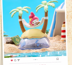 Коллеционные игрушки "Sanrio summer island"