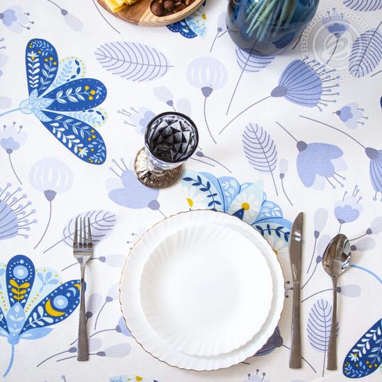 Скатерть столовая Колибри 260x145 см