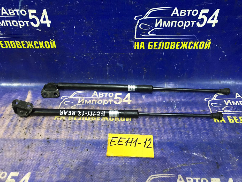 Амортизатор задней двери левый TOYOTA COROLLA 1999