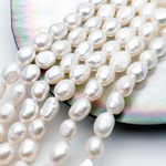 Жемчуг, размер около 6,5-7 мм, цена за отрезок 17 см (1/2 нити)