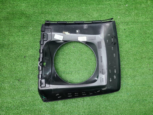 Накладка фары левая Mercedes G W463 (18-24) AMG