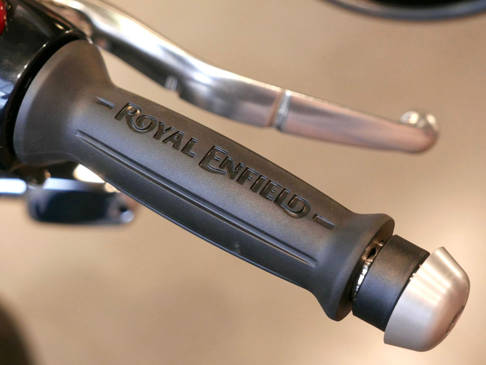 Royal Enfield Continental GT 650 Dux Deluxe (Custom / Dual tone)